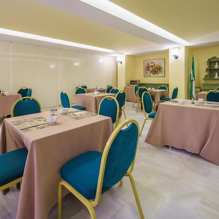 Готель Crisol Chiclana Чиклана-де-ла-Фронтера Екстер'єр фото