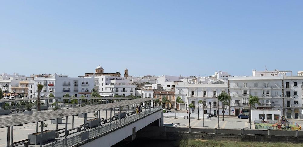 Готель Crisol Chiclana Чиклана-де-ла-Фронтера Екстер'єр фото
