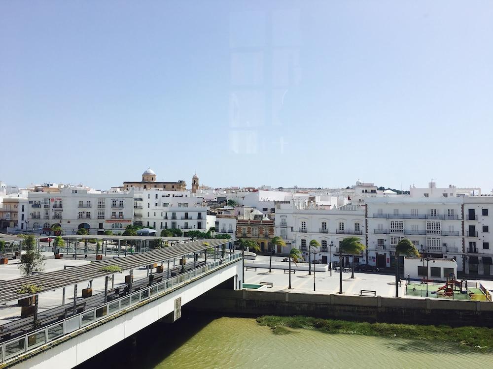 Готель Crisol Chiclana Чиклана-де-ла-Фронтера Екстер'єр фото