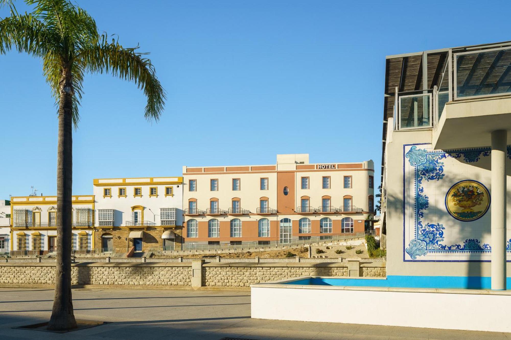 Готель Crisol Chiclana Чиклана-де-ла-Фронтера Екстер'єр фото